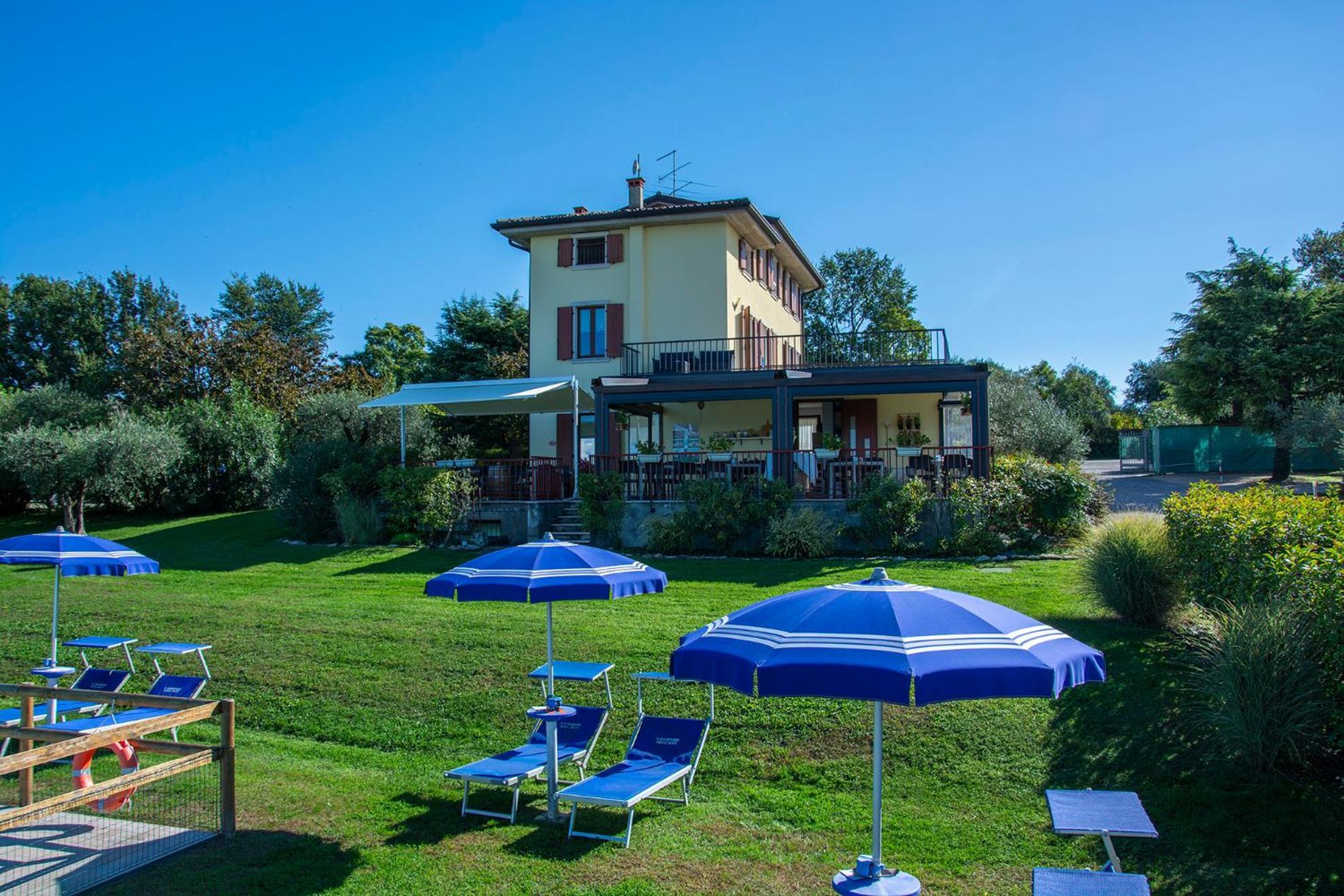 Agriturismo Il Giardino Degli Ulivi Лацизе Екстериор снимка